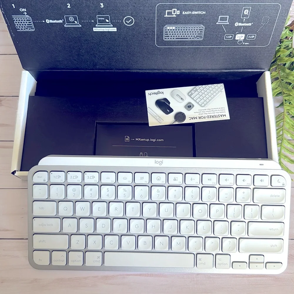 Logitech MX KEYS MINI for MAC (illuminated wireless keyboard)